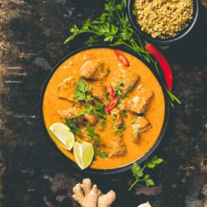 Curry z kurczakiem, szpinakiem i fasolką