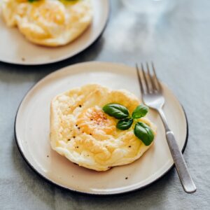 Chmurki z jajek i parmezanu
