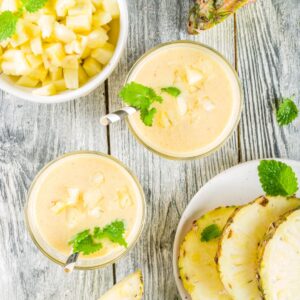 Smoothie z ananasa i pomarańczy